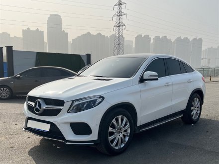 奔驰GLE轿跑 2017款 GLE 320 4MATIC 轿跑SUV