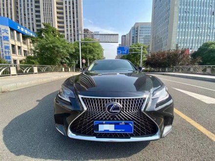 雷克萨斯LS 2018款 500h 卓越版 国V