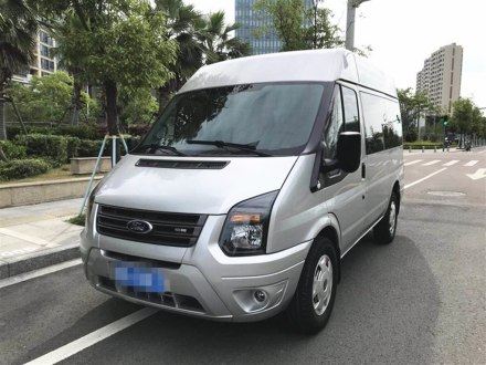 新世代全顺 2016款 2.4T短轴6座中顶多功能车