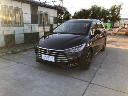 宋MAX 2017款 1.5T 自动智联精英型 7座