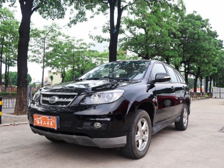 比亚迪S6 2014款 2.4L 自动豪华型 5座