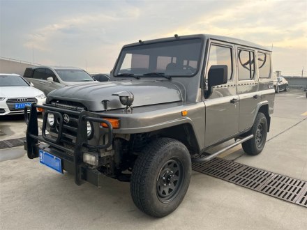 BJ212 2020款 2.4T 方门 硬顶