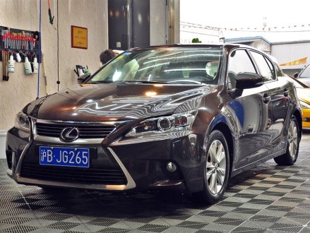 雷克萨斯CT 2014款 CT200h 舒适版 双色