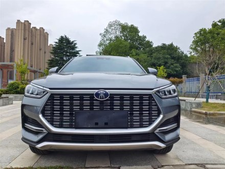 宋PLUS 2020款 1.5T 自动旗舰型