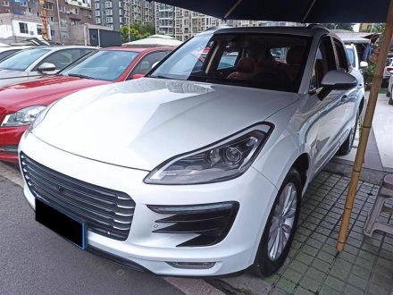 众泰SR9 2017款 2.0T 手动极致之光版