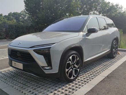蔚来ES8 2020款 580KM 签名版 六座版