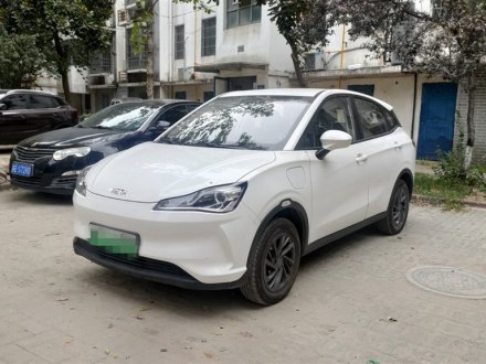 哪吒V 2021款 标准续航娱乐版