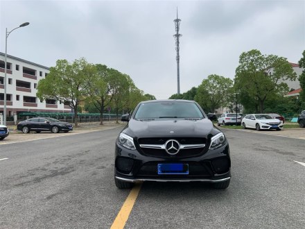 奔驰GLE轿跑 2018款 GLE 320 4MATIC 轿跑SUV
