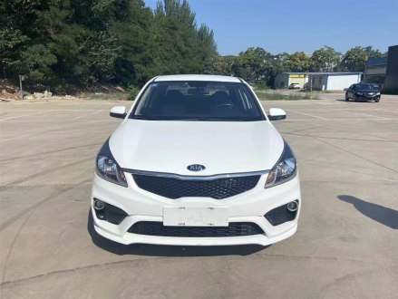 起亚K2 2017款 三厢 1.4L MT GLS