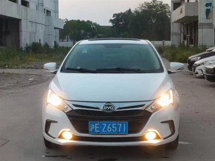 秦新能源 2014款 1.5T 酷黑骑士旗舰型