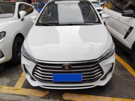 宋MAX 2017款 1.5T 自动智联精英型 7座