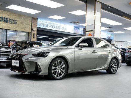雷克萨斯IS 2017款 300 F SPORT版