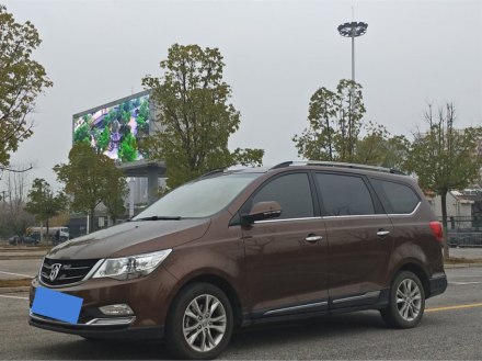 宝骏730 2016款 1.5L 手动舒适型 7座 国V