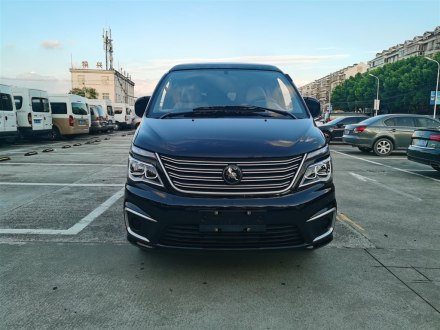 菱智 2022款 M5 1.6L 实用型 7座