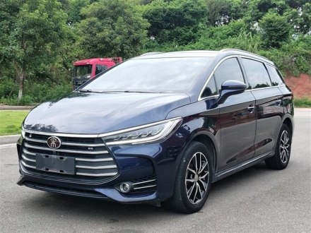 宋MAX 2017款 1.5T 自动智联精英型 7座