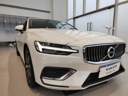 沃尔沃V60 2020款 T5 智远豪华版