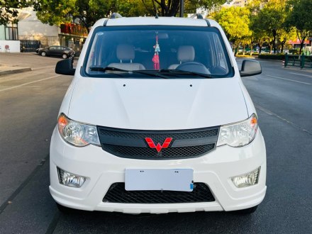 五菱宏光 2015款 1.2L S 基本型国V