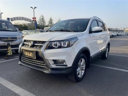 北汽幻速S3 2016款 S3L 1.5L 手动尊享型