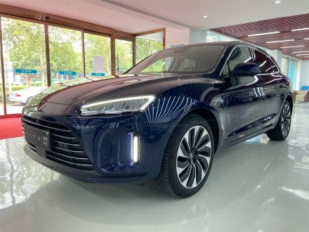 问界M5 2022款 四驱性能版