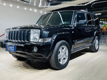 指挥官经典 2008款 5.7 HEMI