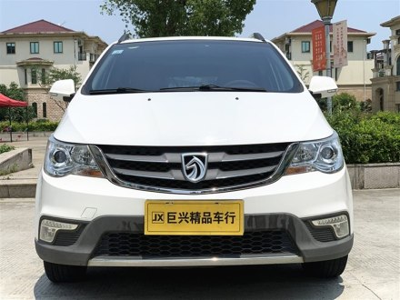 宝骏730 2014款 1.5L 手动舒适ESP版 7座