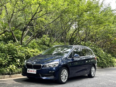 宝马2系多功能旅行车 2018款 220i 领先型