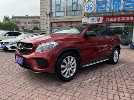 奔驰GLE轿跑 2017款 GLE 320 4MATIC 轿跑SUV