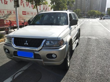 帕杰罗速跑 2004款 3.0L 自动四驱超豪华版