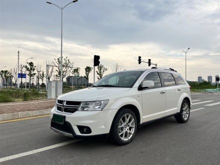 酷威 2013款 2.4L 两驱尊尚版