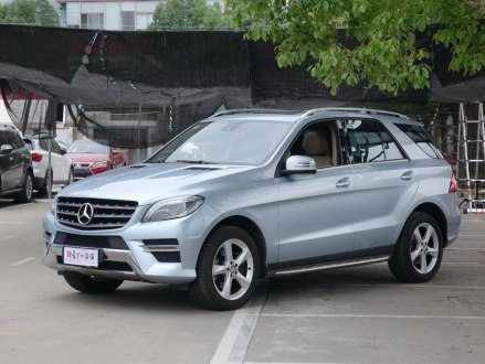 奔驰M级 2015款 ML 320 4MATIC
