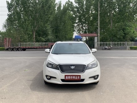 奔腾B90 2012款 2.0L 自动豪华型