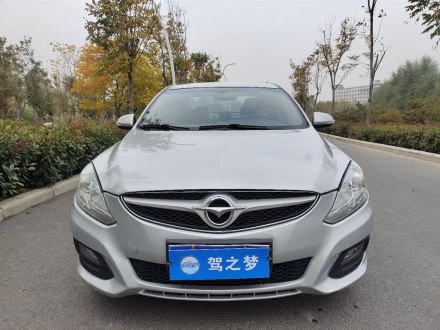 海马M6 2015款 1.5T CVT运动智能型