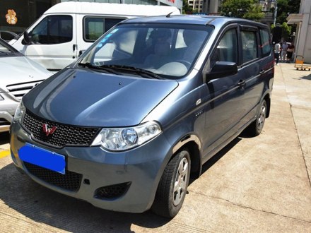 五菱宏光 2013款 1.5L 基本型