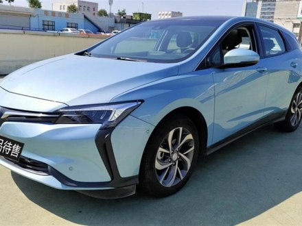 微蓝6 2019款 互联智慧型