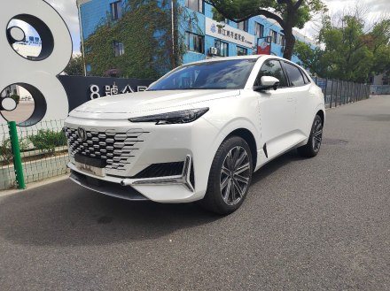 长安UNI-K 2021款 2.0T 全轮驱动尊贵型