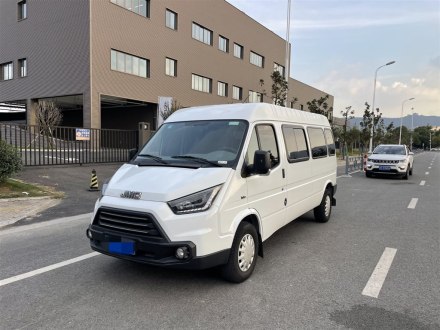 特顺 2019款 2.8T商运型长轴中顶6座后单胎国VI JX493