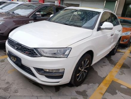 众泰SR7 2017款 1.5T CVT魔方之心版
