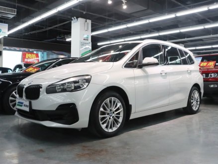 宝马2系多功能旅行车 2019款 220i 领先型