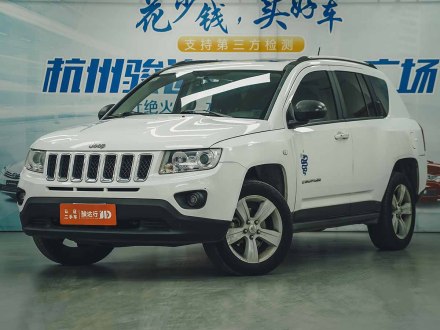 指南者进口 2012款 2.0L 两驱运动版