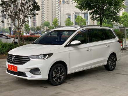 宝骏360 2019款 1.5L 自动豪华型 国VI