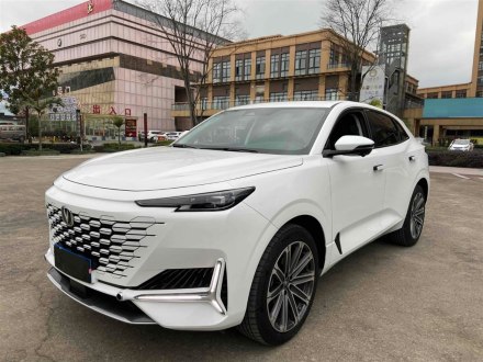 长安UNI-K 2021款 2.0T 尊贵型