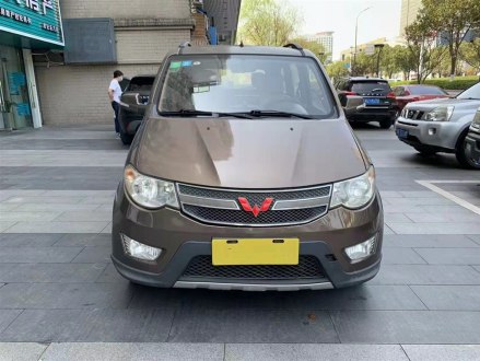 五菱宏光 2014款 1.5L S舒适型
