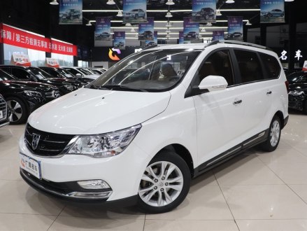 宝骏730 2016款 1.5L 手动舒适型 7座 国V