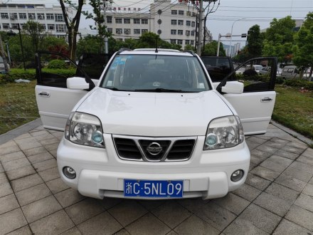 奇骏(进口) 2004款 2.5 标准型