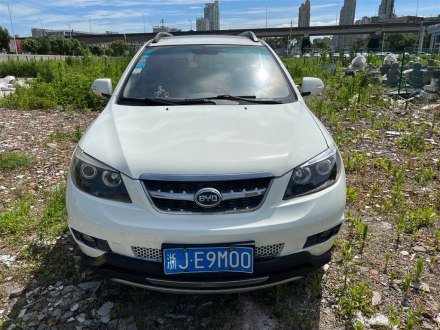 比亚迪S6 2014款 2.4L 自动旗舰型 5座