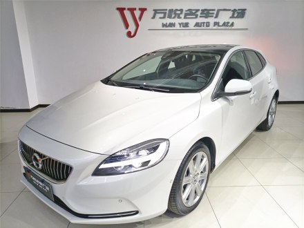 沃尔沃V40 2019款 T3 智雅版