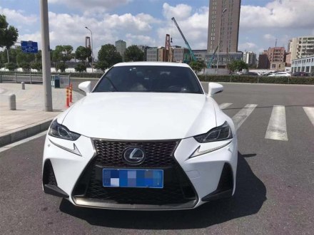 雷克萨斯IS 2017款 300 F SPORT版