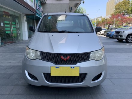 五菱宏光 2013款 1.5L 基本型
