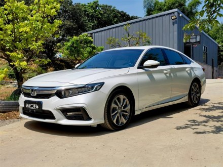 英仕派 2019款 260TURBO 精致版 国VI