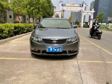 福瑞迪 2009款 1.6L AT Premium
